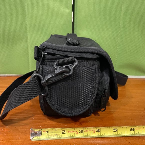 Lowepro edit 110 camera bag - Picture 2 of 5